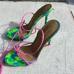 4 in. Heels size 7, Strappy
